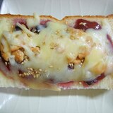 ブルーベリージャム＆クラッカーのチーズトースト